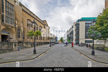 BRISTOL ENGLAND CITY CENTER COLLEGE CENTRAL LIBRARY Stockfoto