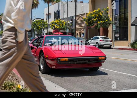 Red Classic Ferrari am Rodeo Drive in Los Angeles Stockfoto