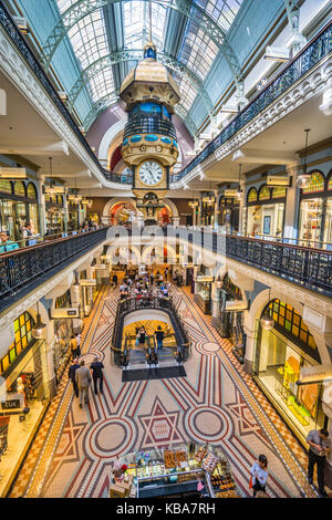 Australien, New South Wales, Sydney, angesichts der Großen Australischen Uhr im Queen Victoria Building Einkaufszentrum Stockfoto