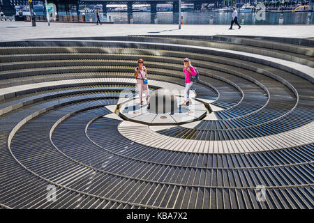 Australien, New South Wales, Sydney, Darling Harbour, Gezeiten Kaskaden Wasser Installation Stockfoto