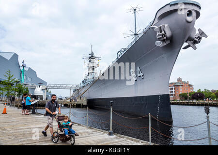 Norfolk Virginia, Elizabeth River, Downtown, Waterfront, Naticus, maritimes Museum, historisches Schlachtschiff, USS Wisconsin BB-64, Anker, Front, Bug, VA170521026 Stockfoto