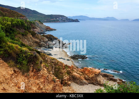 Die Bucht von Nha Trang, Khanh Hoa, Vietnam. Blick von Cu hin Pass (Autobahn) und im Süden der Stadt Nha Trang ist. Stockfoto