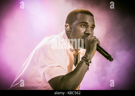 Der amerikanische Rapper, Plattenproduzent und Songwriter Kanye West spielt ein Live-Konzert beim norwegischen Musikfestival Øyafestivalen 2011. Norwegen, 10/08 2011. Stockfoto