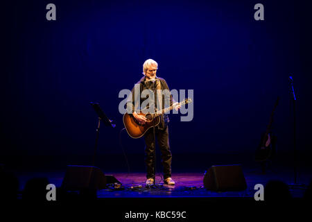 Der amerikanische Sänger, Songwriter und Musiker Kris Kristofferson führt ein Live Konzert in Oslo Konserthus. Norwegen, 03/09 2016. Stockfoto