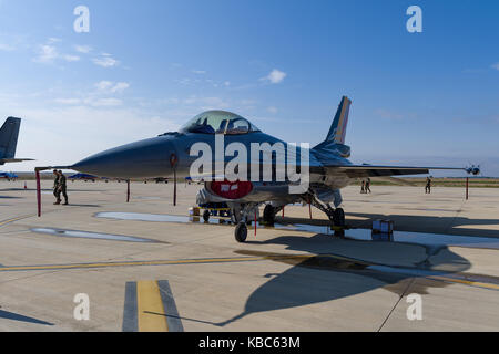 Belgische Luft Komponente F-16 Demo Team, Airshow Festa Al Cel Lleida (Lerida), Spanien Stockfoto