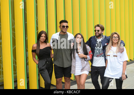 "Geordie Shore: Land der Hoffnung und Geordie' Saison 15 - Fotoshooting mit: Abbie Holborn, Nathan Henry, Marnie Simpson, Marty McKenna, Chloe Fähre Wo: London, Großbritannien Wann: 29 Aug 2017 Quelle: Tony Oudot/WANN Stockfoto