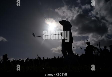 Northerm Irlands Rory McIlroy auf der 12-T-Stück am Tag zwei der Britischen Meister in der Nähe House Golf Club, Newcastle. Stockfoto