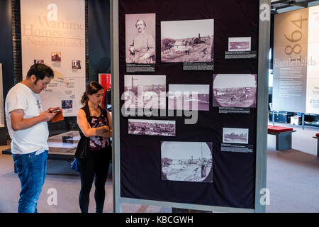 Richmond Virginia, Richmond National Battlefield Park, Tredegar Iron Works, Civil war Visitor Center, Interpretationsausstellung, Museum, Paar, Blick, VA1705211 Stockfoto
