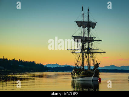 Tall Ships, 'Lady Washington & Hawaiian Häuptling" in Puget Sound, Olympia, WA, August 2017 Stockfoto