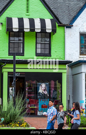 Richmond Virginia, Carytown, Nachbarschaft, städtisches Einzelhandelsviertel, Shopping Shopper Shopper Geschäfte Geschäfte Markt Märkte Marktplatz Kauf Verkauf, Einzelhandel st Stockfoto