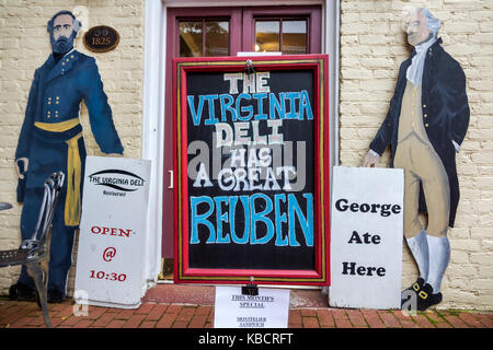 Fredericksburg Virginia, Caroline Street, Virginia Deli, Restaurant Restaurants Essen Essen Essen Cafe Cafés, außen, Ausschnitt, George Washington, Stonewall Jackso Stockfoto