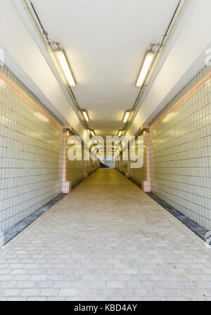 Tunnel der u-Kreuzung an der Fort Canning Park, Singapur Stockfoto