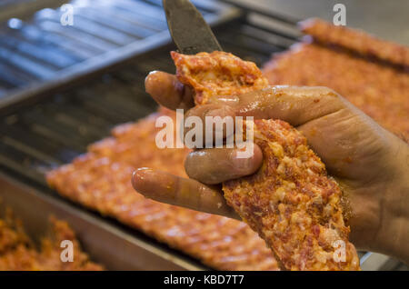 Kebab zu machen. Stockfoto