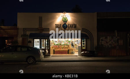 Late night shopping in Cambria, Kalifornien, USA Stockfoto