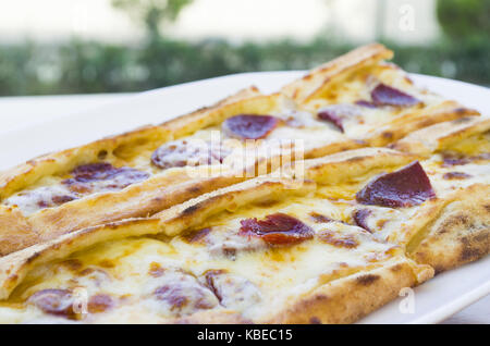 Pide gemischt Pita traditionelle türkische Pizza Stockfoto