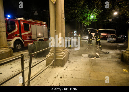 Turin, Piemont, Italien. 29 Sep, 2017. Turin, Italy-September 29, 2017: Auseinandersetzungen der Polizei gegen Studenten G7 Turin in Turin, Italien Quelle: Stefano Guidi/ZUMA Draht/Alamy leben Nachrichten Stockfoto