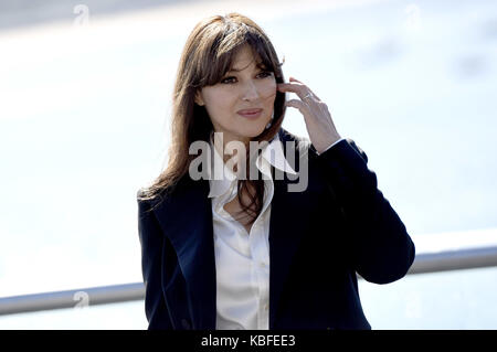 San Sebastian, Spanien. September 2017. Monica Bellucci nimmt am 27. September 2017 am 65. San Sebastian Film Festival in San Sebastian, Spanien, an der Fotozelle des Donostia Award Teil. Verwendung weltweit/picture Alliance Credit: dpa/Alamy Live News Stockfoto