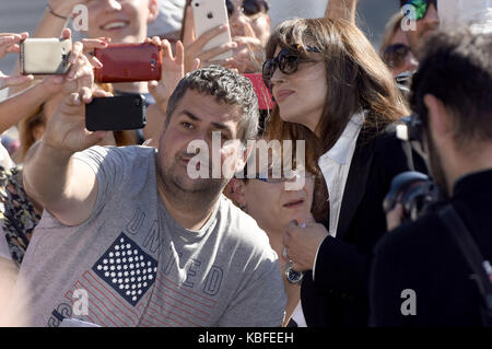 San Sebastian, Spanien. September 2017. Monica Bellucci nimmt am 27. September 2017 am 65. San Sebastian Film Festival in San Sebastian, Spanien, an der Fotozelle des Donostia Award Teil. Verwendung weltweit/picture Alliance Credit: dpa/Alamy Live News Stockfoto