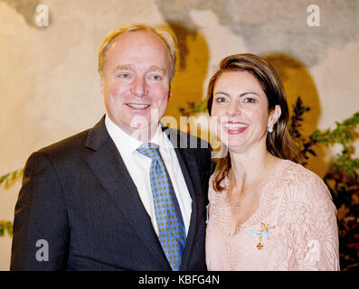 Prinz Carlos de Bourbon de Parme und Prinzessin Annemarie de Bourbon de Parme" die Teilnahme an der heiligen Messe für die Ritter' Cavalieri degli Ordini Dinastici' an der Santa Maria della Steccata in Parma am 29. September 2017. Foto: Albert Nieboer/RoyalPress/dpa Stockfoto