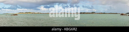 Ultra-wide panoramc Ansicht der Île de Batz, Cote d'Armor, Finistère, Bretagne, Frankreich Stockfoto