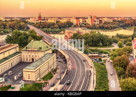 Warschau, Polen: zentraler Teil der Stadt und dem Fluss Weichsel im Sonnenuntergang Stockfoto