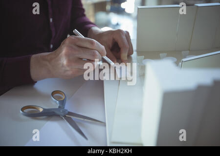 Architekten arbeiten an Haus Probe im Studio Stockfoto