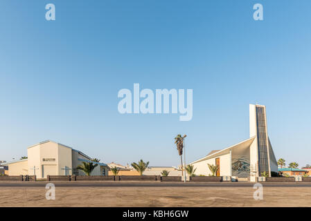 WALVIS BAY, NAMIBIA - Juli 1, 2017: der Niederländischen Reformierten Kirche und Halle in Walvis Bay an der Atlantikküste Namibias Stockfoto