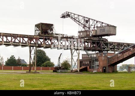 Peenemünde, Deutschland - 21. September 2017: Gebiet der Armee Research Center. Wk-II entwickelten V-1 und V-2 Raketen. Eine Aussicht auf ein Kohlekraftwerk pl gefeuert Stockfoto