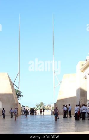 Unabhängigkeitstag vor dem Parlament von Malta, Valletta, Malta, 21. September 2017 Stockfoto