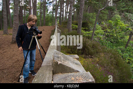 Junge Einstellung Kamera Bild aufzunehmen Stockfoto