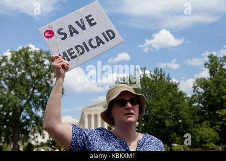 27. Juni 2017: Liberale Protest außerhalb der US Capitol Gebäude Obamacare (erschwinglich), Medicare und Medicaid - Washington, DC, USA Stockfoto