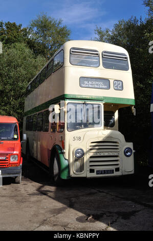 Erhaltene Blackpool Borough Transport Leyland PD3 EINE HFR 518 E im Westen von England Transport Sammlung Tag der Offenen Tür am 6. Oktober 2013 zu sehen ist. Stockfoto