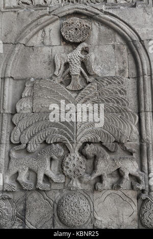 Dekoration des Tores von Jakutiye Madrasah, in Erzurum, Türkei. Stockfoto