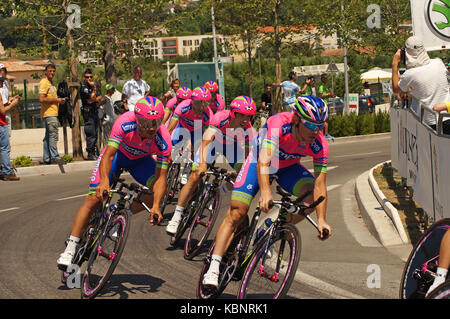 Nizza - 2. JULI: Die TOUR 2013 (Tour de France). LAMPRE MERIDA Team in Nizza/Nice Etappe 4 (25 km)... Stockfoto