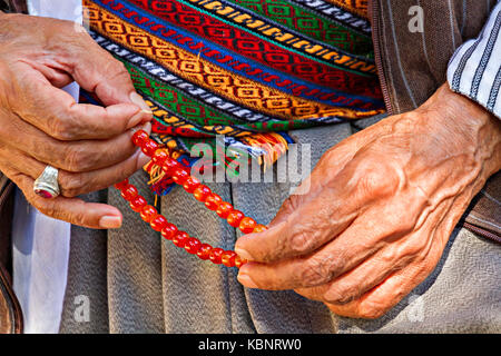 Sorge Perlen in Händen. Stockfoto