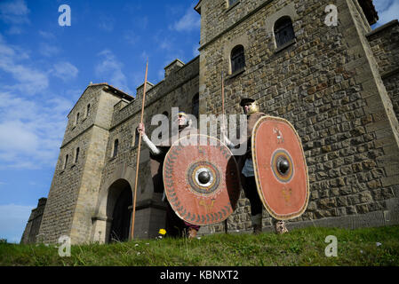 Römische Soldaten aus dem späten 2. frühen dritten Jahrhundert AD, diese Re-enactors 'man' der rekonstruierten Festung in Arbeia, Hadrian's Wall, South Shields Stockfoto