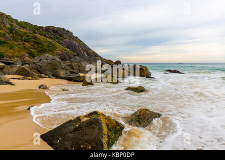 Landspitze am nördlichen Ende der Boomerang Beach auf der Mitte der Nordküste von New South Wales, Australien Stockfoto