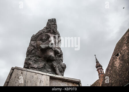 Alba Iulia, Rumänien - 22. SEPTEMBER 2017: Statue von Vlad Tepes, alias Vlad Dracul oder Dracula in der Zitadelle von Sighisoara, in dem er angeblich Geboren wurde ich Stockfoto