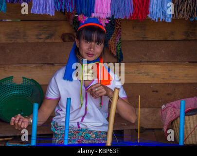 Portrait von kayah Stamm Frau in Kayan Staat Myanmar Stockfoto