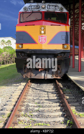 Panamakanal Eisenbahn, Lokomotive im Bahnhof in der Stadt Colon, Panama, Mai 2015 Stockfoto