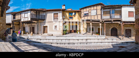 Plaza de Don Juan de Austria. Cuacos de Yuste. Cáceres. Der Extremadura. España Stockfoto