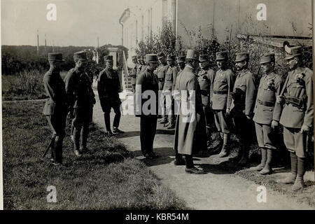 Erzherzog Karl besichtigt Neue Projektsuniformen, 23.9.1916 (BildID) 15548711 Stockfoto