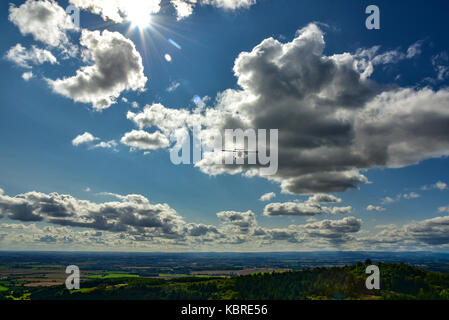 Sport Flugzeug und Schirm in der Airshow. Yorkshire Gliding Club Stockfoto