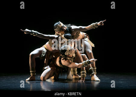 Die Leistung der Tanzgruppe der Philippinen Manila 'Ballett' Stockfoto