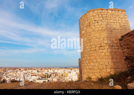 Wand des Jayran und Almeria Panorama. Almeria, Andalusien, Spanien. Stockfoto