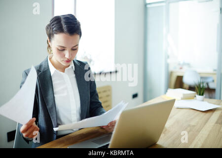 Arbeitet Stockfoto