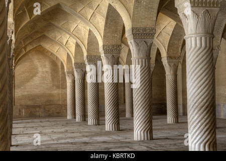 Provinz Fars, Shiraz, Iran - 19. April 2017: Gebet Hall an der Masjid Moschee Vakil oder Regents Stockfoto