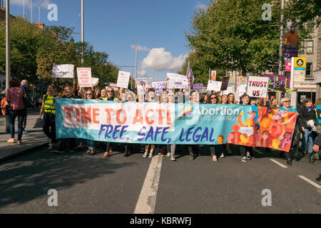 Dublin, Irland. 30. September 2017. Das 6. jährliche März für die Wahl der 8. Änderung der irischen Verfassung Credit die Aufhebung: Fabrice Jolivet/Alamy leben Nachrichten Stockfoto