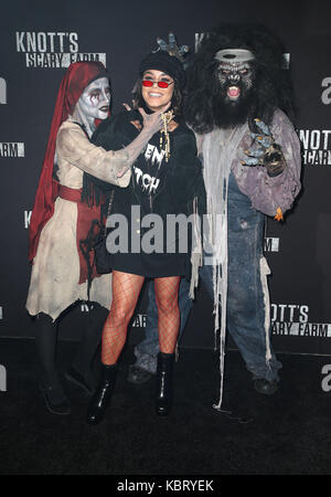 Buena Park, CA, USA. 29 Sep, 2017. 29. September 2017 - Buena Park, Kalifornien - Vanessa Hudgens. 2017 Knott's Scary Farm Berühmtheit Nacht gehalten an der Knott's Berry Farm. Photo Credit: F. Sadou/AdMedia Credit: F. Sadou/AdMedia/ZUMA Draht/Alamy leben Nachrichten Stockfoto