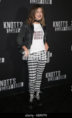 Buena Park, CA, USA. 29 Sep, 2017. 29. September 2017 - Buena Park, Kalifornien - Shenae Grimes. 2017 Knott's Scary Farm Berühmtheit Nacht gehalten an der Knott's Berry Farm. Photo Credit: F. Sadou/AdMedia Credit: F. Sadou/AdMedia/ZUMA Draht/Alamy leben Nachrichten Stockfoto